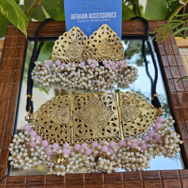Vintage Heavy Naushba Choker Set with Intricate Traditional Detailing