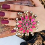 Antique Flower Oversized Ring with Intricate Floral Design