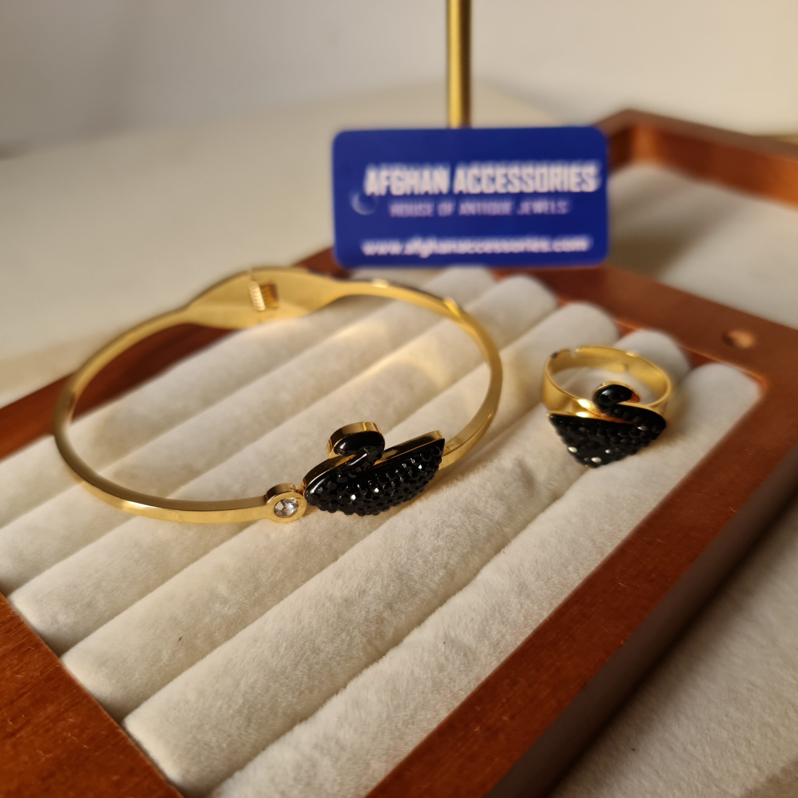 20250903_182300 Premium Quality Stainless Steel Combo Handcuff with Matching Ring for Women