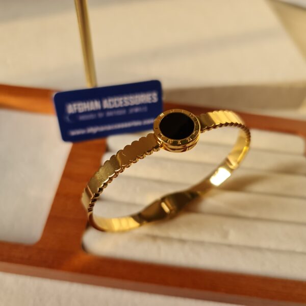 Premium Quality Stainless Steel Handcuff with Elegant Polished Design