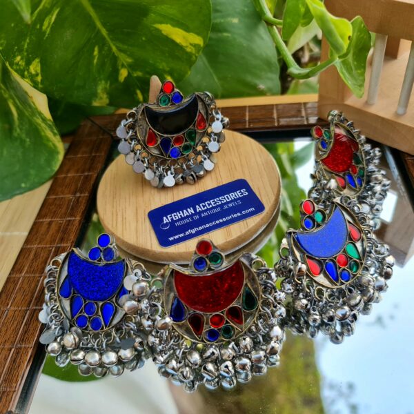 Vintage Chand Ring with Crescent-Inspired Traditional Design