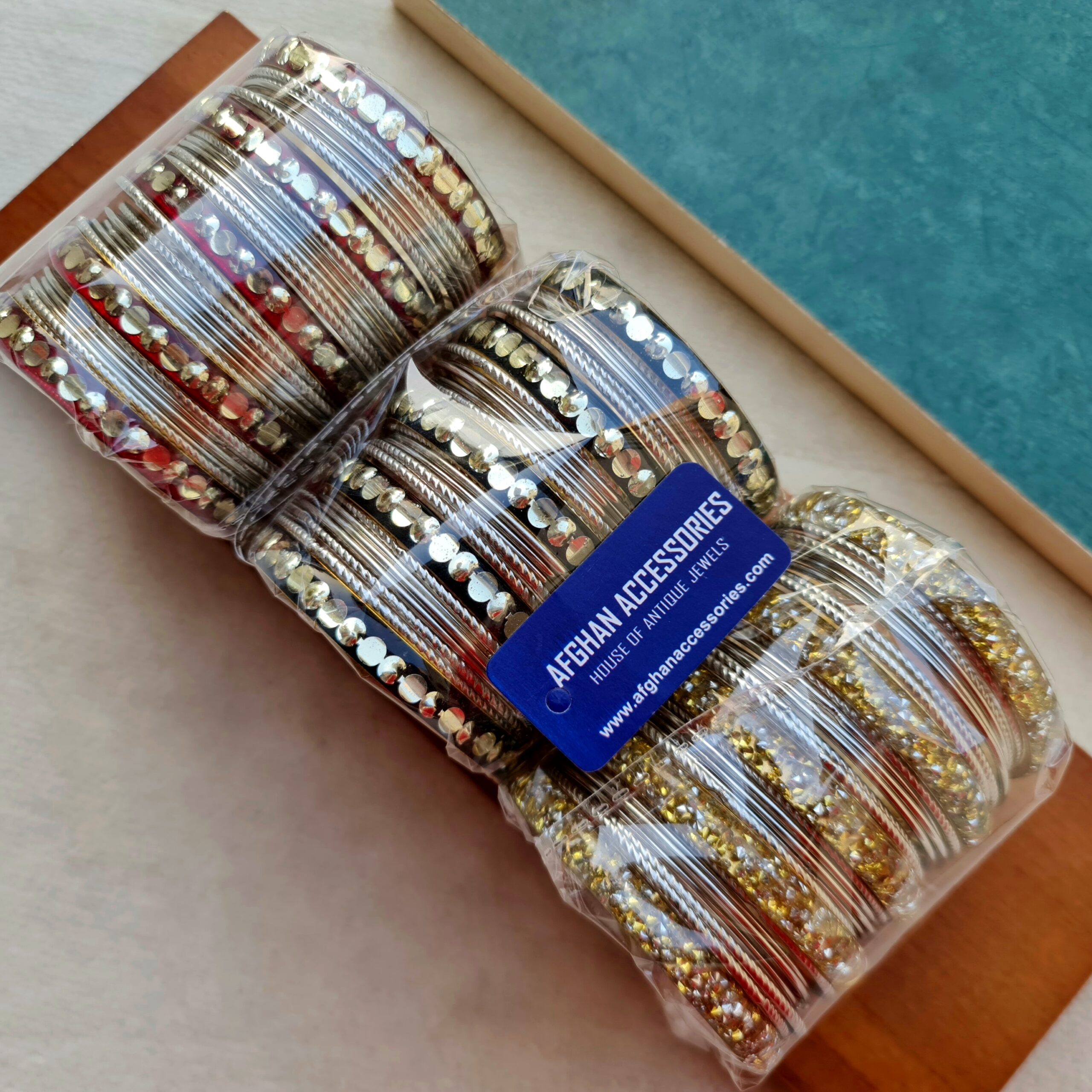 RemasterDirector_1a5c03258 Shanghai Metallic Bangles Set for Women with Elegant Metallic Design