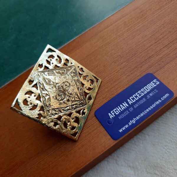 Vintage Carved Ring with Intricate Handcrafted Design