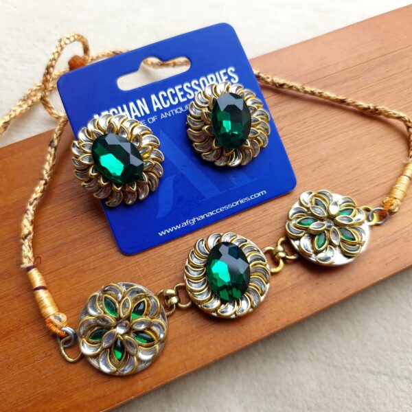 Azadi Khundan Chokar Set with Intricate Traditional Khundan Detailing